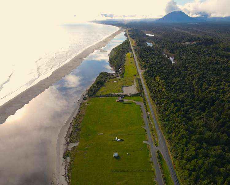 25 Fox Moth Drive Haast_13