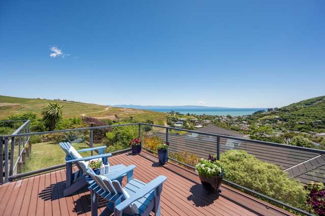 Elevated Living with Tasman Bay Views