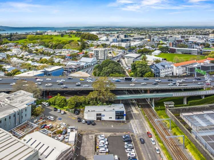 10 Severn Street Grafton_13