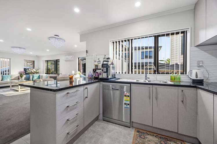 6 Te Hiko Way Mangere_8