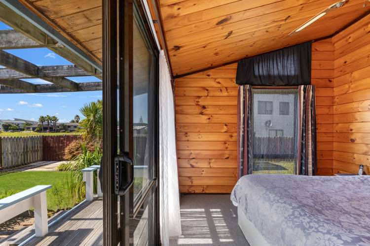 10a Alpha Avenue Coastlands_11