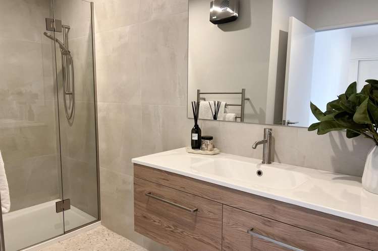 3/133 Blighs Road Strowan_14