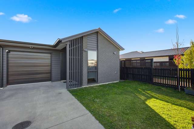 Modern Comfort with Easy-Care Living