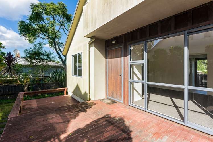 2/34 Owairaka Avenue Mount Albert_2