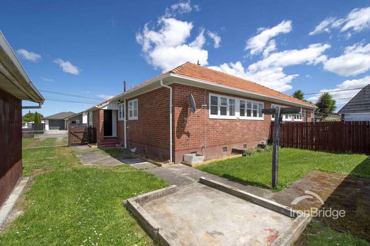 3 Hobson Street Woolston_14