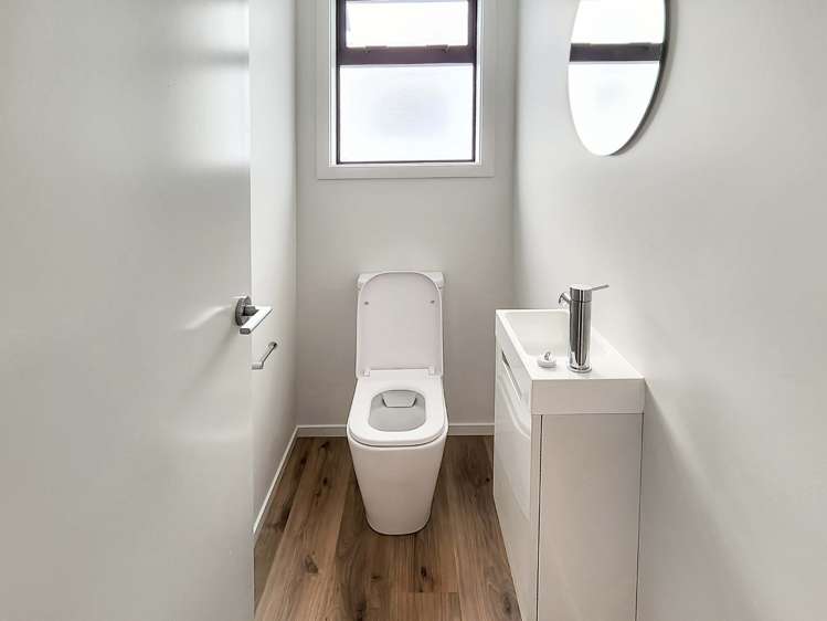 4/11 Lees Grove Wainuiomata_7