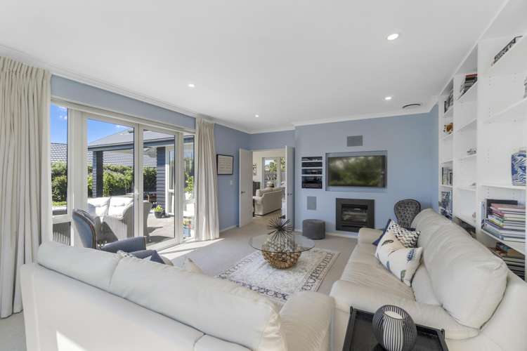 98 Infinity Drive Pegasus_10