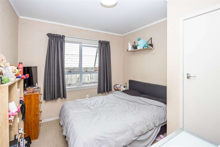 8 Snead Place Hamilton East_9