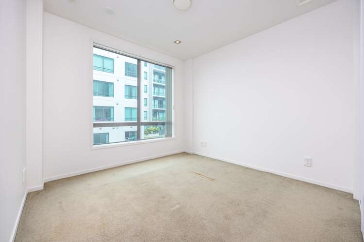 221/4 Dockside Lane Auckland Central_13