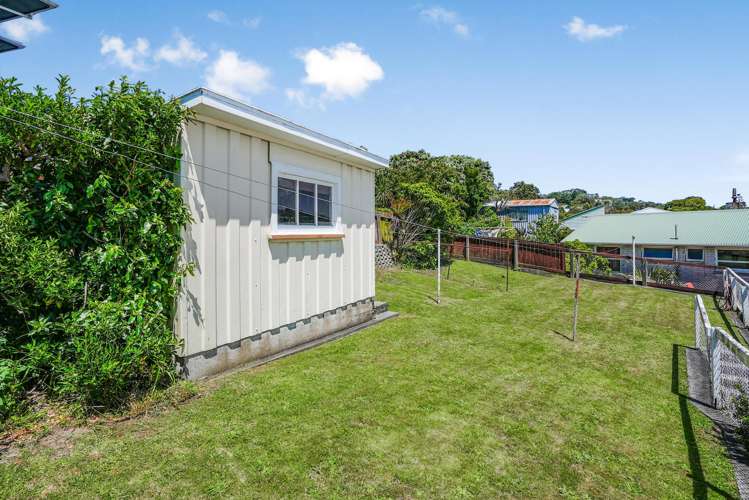 20 Lynda Avenue Paparangi_9