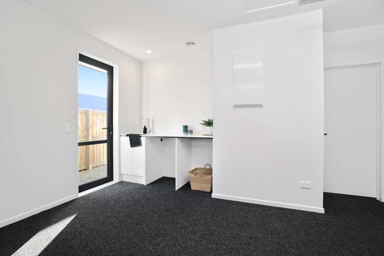 2 Orwell Way Elgin_30