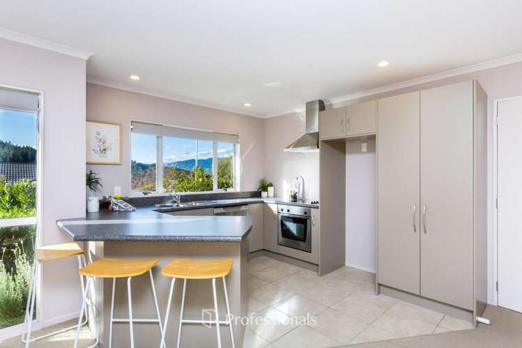 10 Mcewen Crescent Riverstone Terraces_10