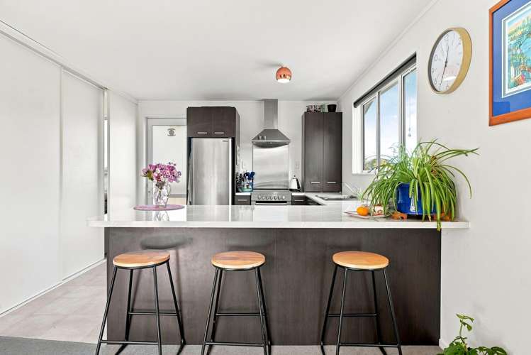 57 Chorley Avenue Massey_17