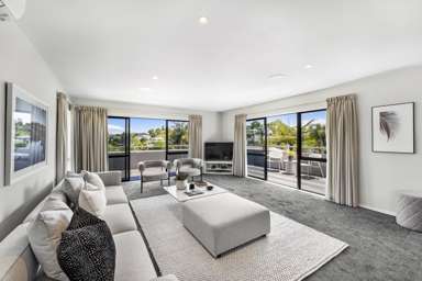77B Waiatarua Road_4