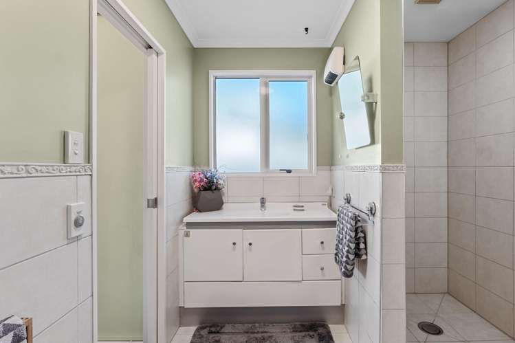 15 Becmead Drive Harewood_14