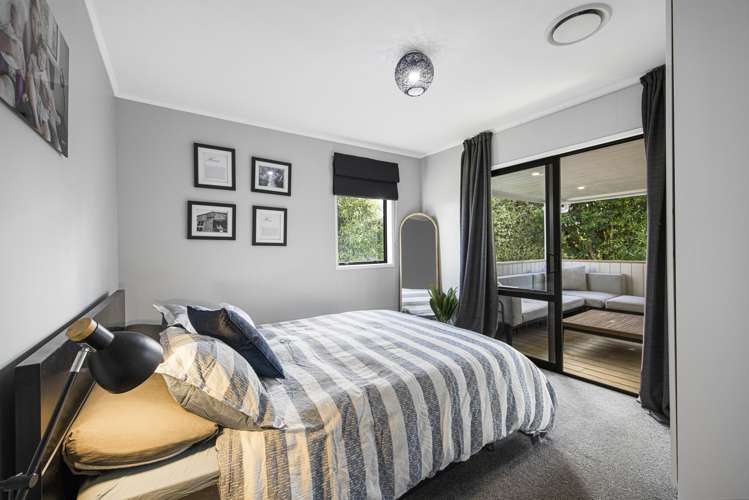 7 Leaming Place Clarks Beach_13