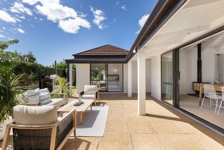 5 Strathmore Way Matua_1