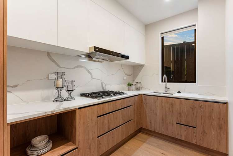 1 Headsail Drive Long Bay_27