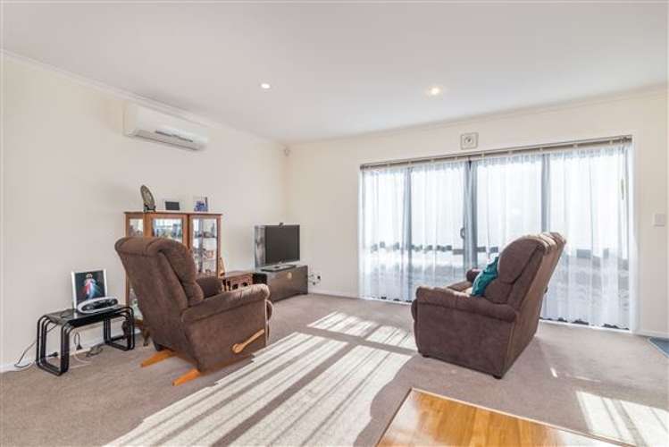 2/32 Gibbons Street Upper Hutt_5