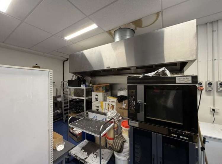 Retail 2/124 Henderson Valley Road Waitakere_3