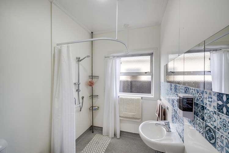 905 Ferguson Street Akina_8