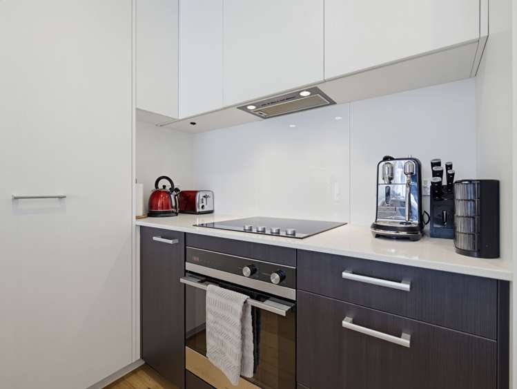323/8 Thompson Park Road Mount Wellington_7