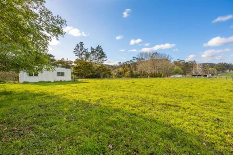 44 Matthew Road Kaipara Flats_21