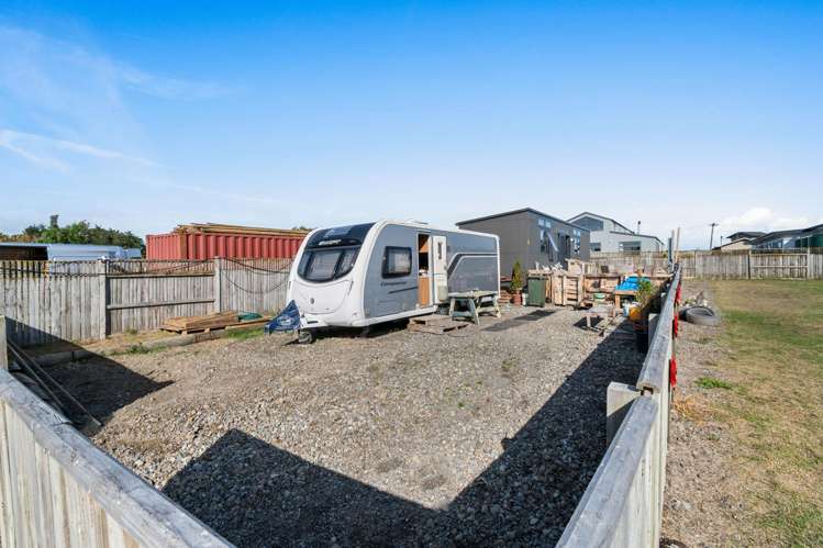 1 Sandown Avenue Himatangi Beach_9