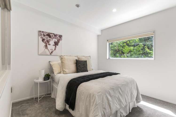 18 Saddleback Grove Karori_12