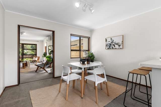 2/7 Crawford Crescent Te Kamo_3