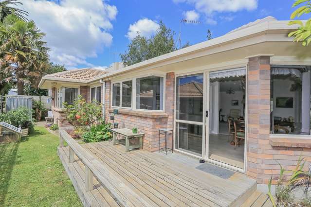 62a Oxford Street Tawa_1