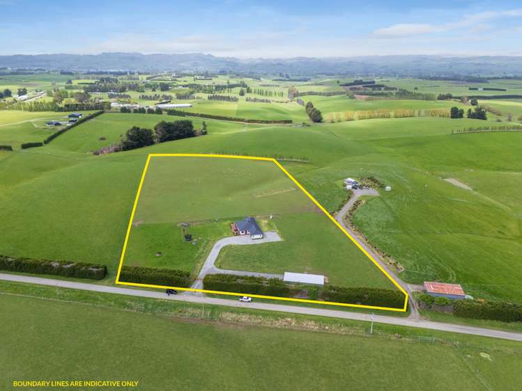 29 Humphries Road Waimumu_38