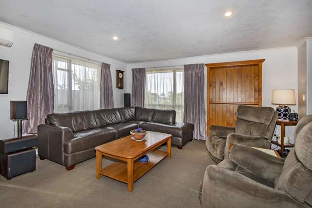 21 Ocean View Rise Ruakaka_3