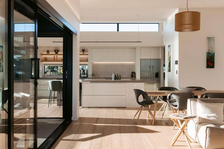 87 Marine Parade Mount Maunganui_21