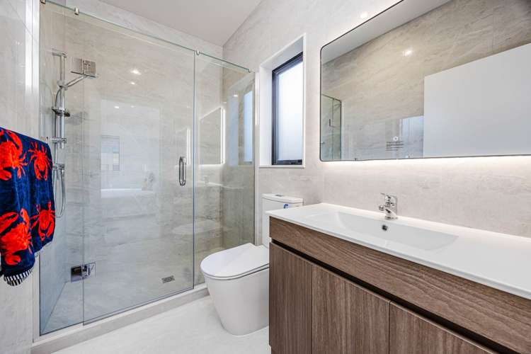 8 Sapwood Crescent Takanini_13