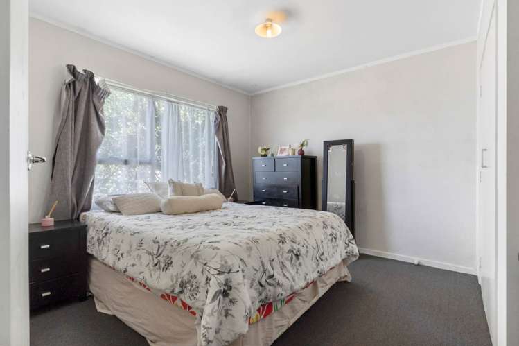 2/52 Te Kanawa Crescent Henderson_8