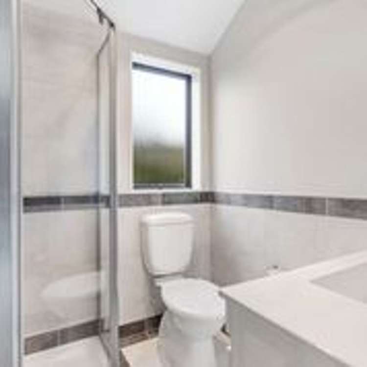 61a Bradbury Road Botany Downs_21