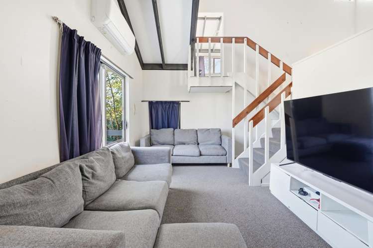 29 Exeter Crescent Springvale_6