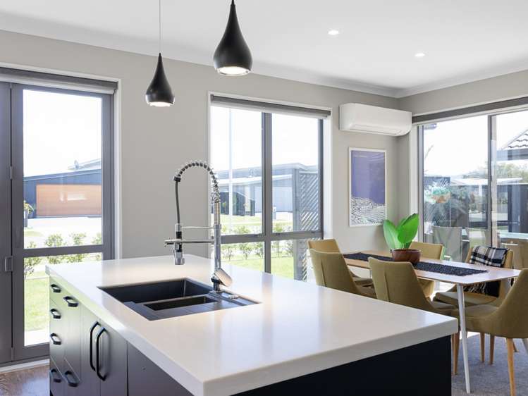 21 Corsair Crescent Burleigh_4