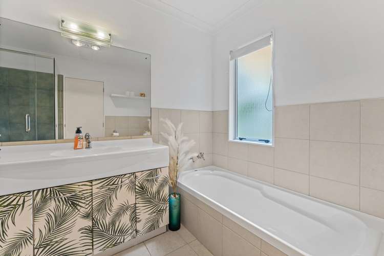 23d Jelas Road Red Beach_12