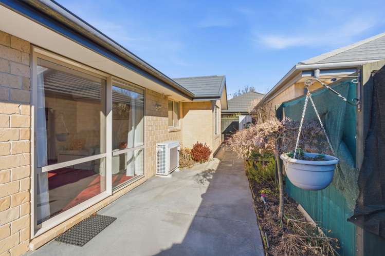 17 Bayliss Close Northwood_10