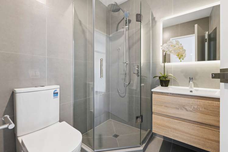 22 Vista Estate Boulevard Flat Bush_12