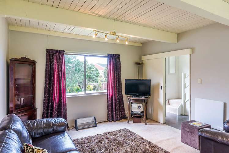 114 Akaroa Drive Maupuia_5