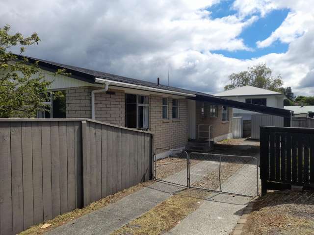 Long Term - Incredibly Tidy - Pet Friendly Home