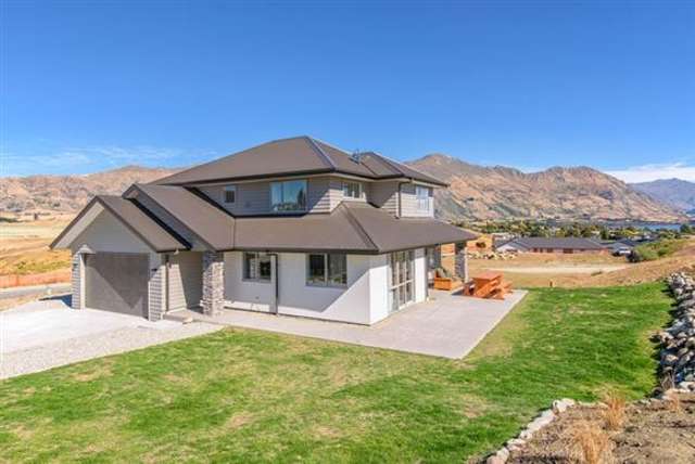 216 Aubrey Road Wanaka_1