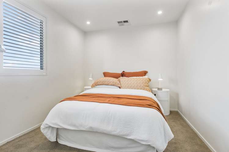 2/22 Devore Street Saint Heliers_25