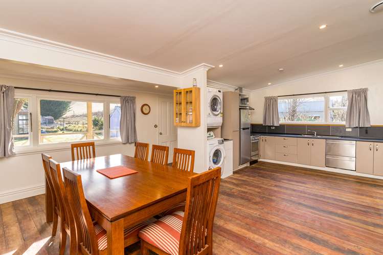 139 Main Road Waikouaiti_10