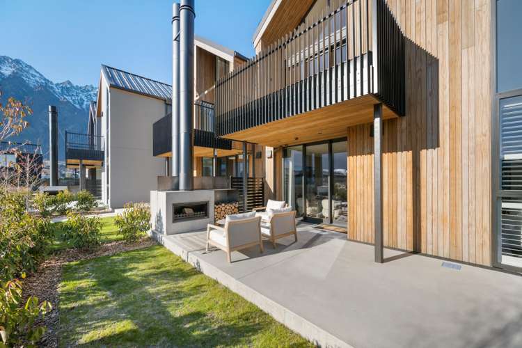 13/2 McKinlay Lane Jacks Point_23