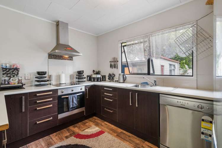 15 Southview Place Wattle Downs_5