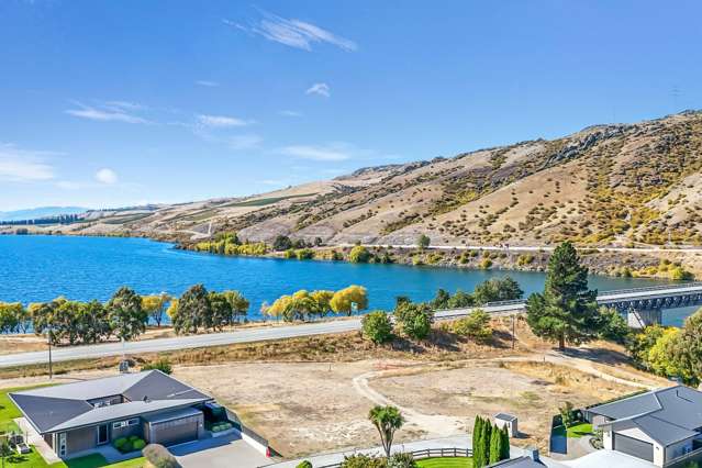 Claim The Lake View, Build Your Dream Home